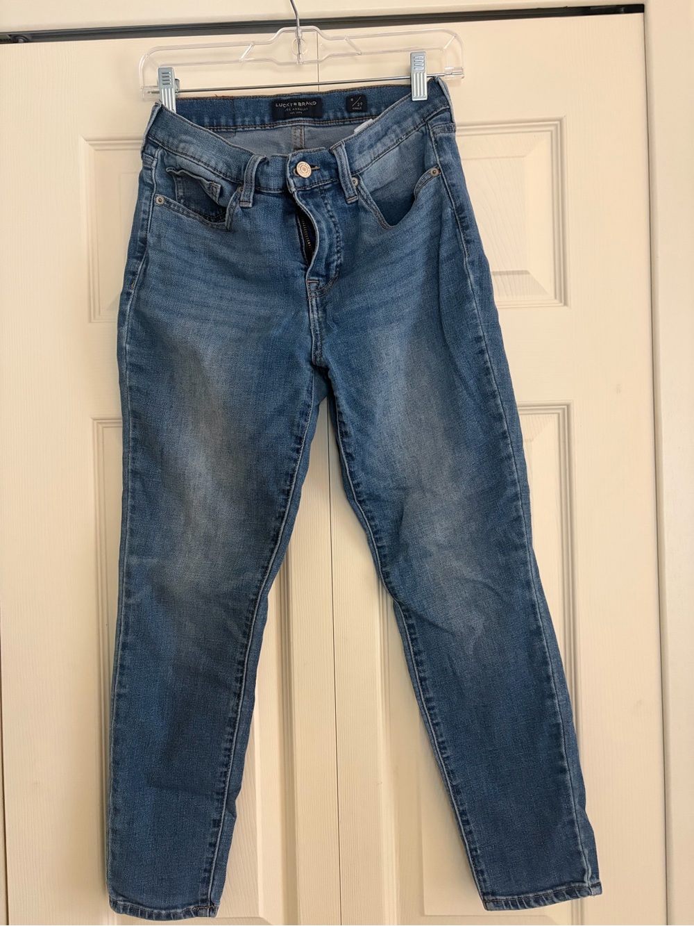 Lucky Brand Women's Faded Blue Skinny Jeans